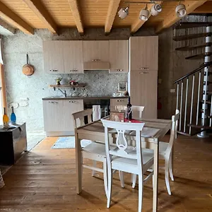 Apartment Stone House: Fairytale Flat With Magic View, Bellano